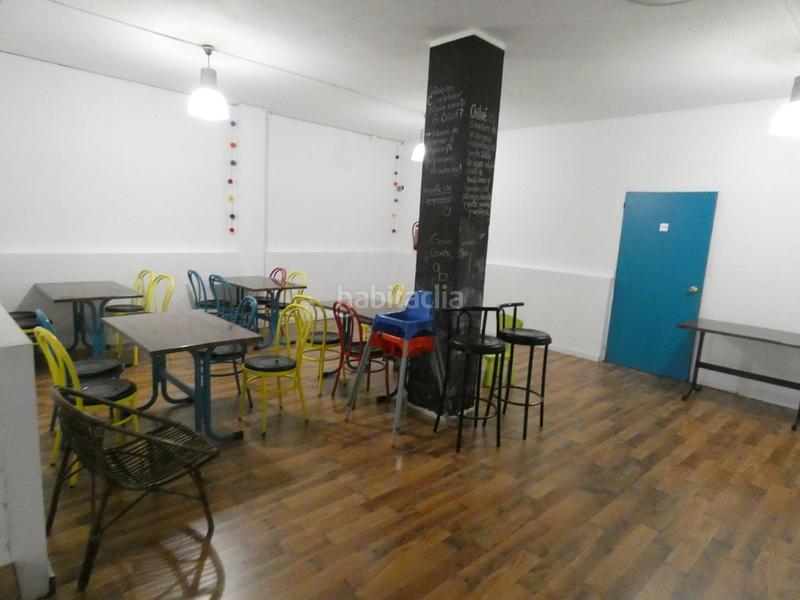 Foto b94c1ffe-c9a4-4a1a-b63f-7e705f7b8b70. Location local commercial dans Casc Antic Ripollet