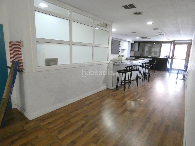 Foto c0e098cc-7383-469b-8f24-dbad862d691b. Location local commercial dans Casc Antic Ripollet