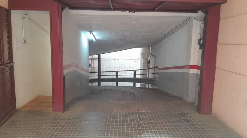 Foto ffa78483-9db3-4f4c-af2c-83fb914b62f7. Parking coche en Casc Antic Ripollet