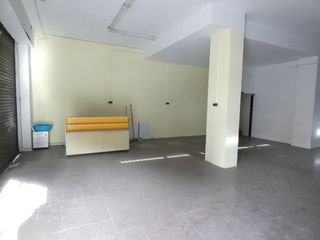 Locale commerciale in Mas Rampinyo - Montcada Nova - Carrerada