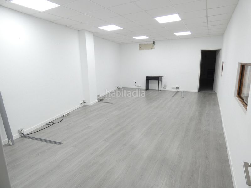 Foto c1ca6fa4-77c5-454c-a573-f90c2cf6218c. Affitto locale commerciale in Zona Industrial Ripollet