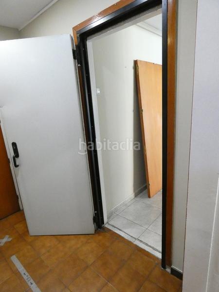 Foto 22f72f0f-5965-4a71-a0ec-86a0c63c9129. Rent office space with heating in Centre-Cordelles Cerdanyola del Vallès