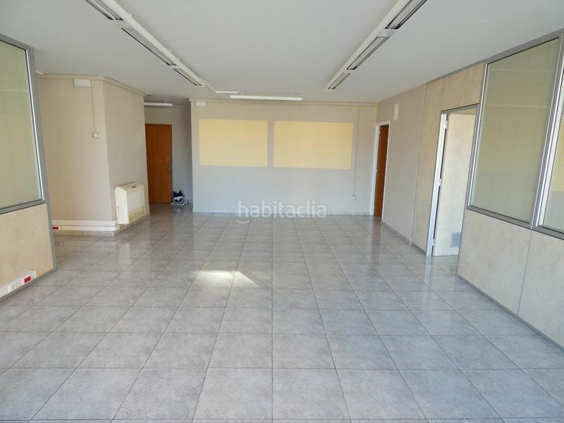 Foto 6b2ad94e-23ed-4587-84ca-94b875acec81. Rent office space with heating in Centre-Cordelles Cerdanyola del Vallès
