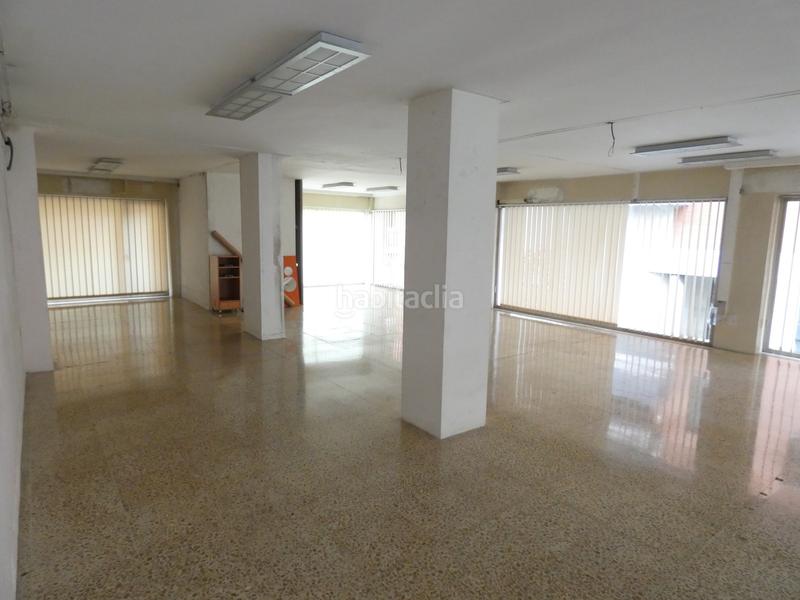 Foto 1234ba00-533d-4115-8071-71477a11cf74. Location local commercial dans Catalunya - Fontetes Cerdanyola del Vallès