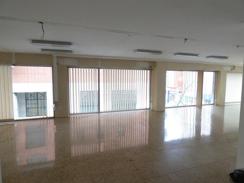 Foto 3d2e3c30-5c8d-4f17-9eb3-9e79d8f7ccc2. Location local commercial dans Catalunya - Fontetes Cerdanyola del Vallès