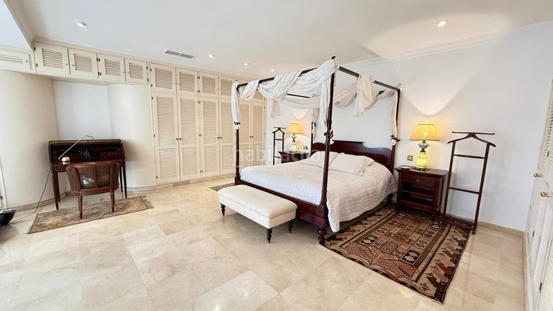 Foto 21cfcc93-9e2a-447c-bb3d-148967deb75f. Chalet mit pool in Los Monteros Marbella