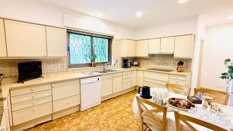 Foto a5b1ae48-f3a8-4aaa-9393-25657c85afcd. Chalet mit pool in Los Monteros Marbella