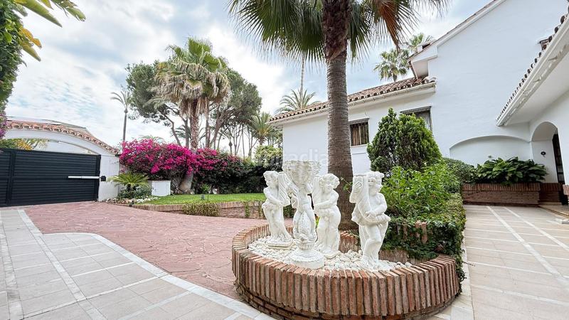 Foto d1fc3f30-3ae7-435e-a0c0-20753c423f3c. Chalet mit pool in Los Monteros Marbella