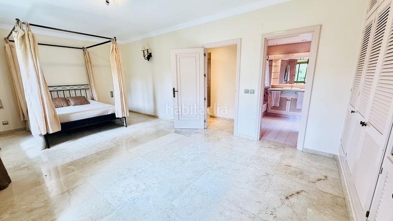 Foto 82b8d067-a1eb-4275-8298-5a0d1a2c55f4. Chalet with pool in Los Monteros Marbella