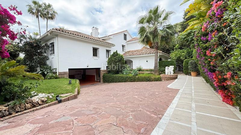 Foto 947a34b3-605b-4586-9f4e-799b57b7c629. Chalet con piscina in Los Monteros Marbella