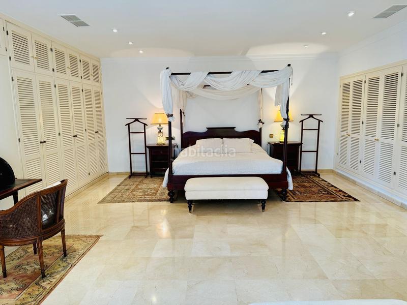 Foto b1484191-b5cc-4150-9176-84ff9657f627. Chalet con piscina in Los Monteros Marbella