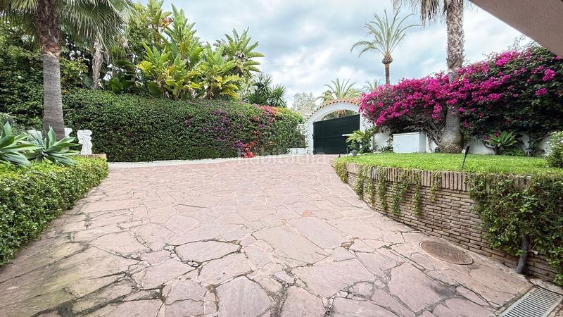 Foto a75ab28a-d750-4a71-a114-049c6eca8625. Xalet amb piscina a Los Monteros Marbella