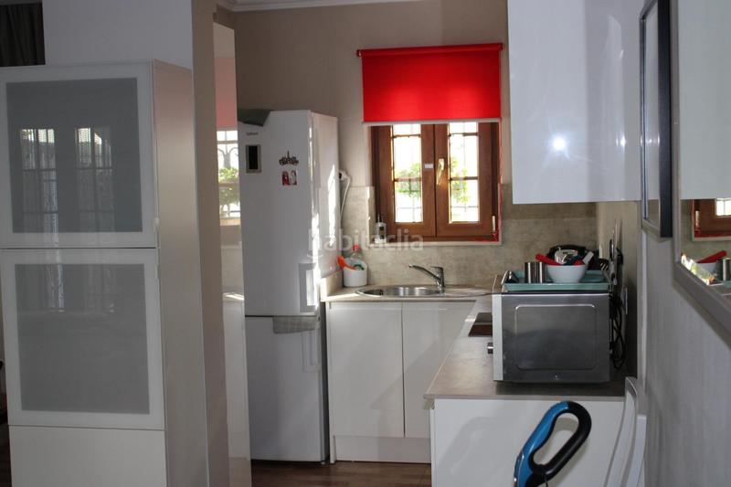 Foto 51b6a898-4c61-4896-86ee-abb230f5c545. Casa adossada amb aparcament a Centro ciudad Fuengirola