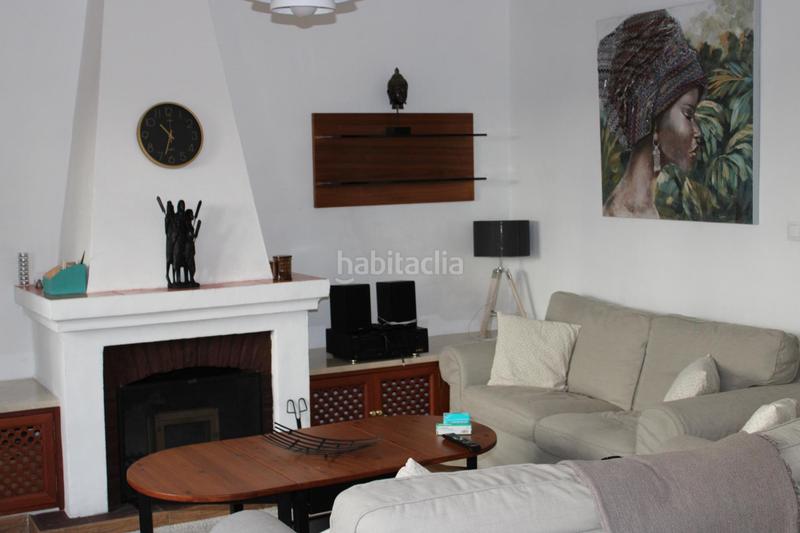 Foto 6b36f947-f329-44f1-aa05-d999ac1787f6. Casa adossada amb aparcament a Centro ciudad Fuengirola