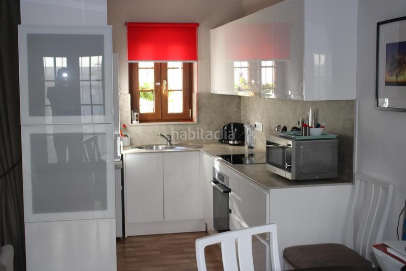 Foto b6286d0e-fe5b-4659-8cf3-1776bcabbb22. Casa adossada amb aparcament a Centro ciudad Fuengirola