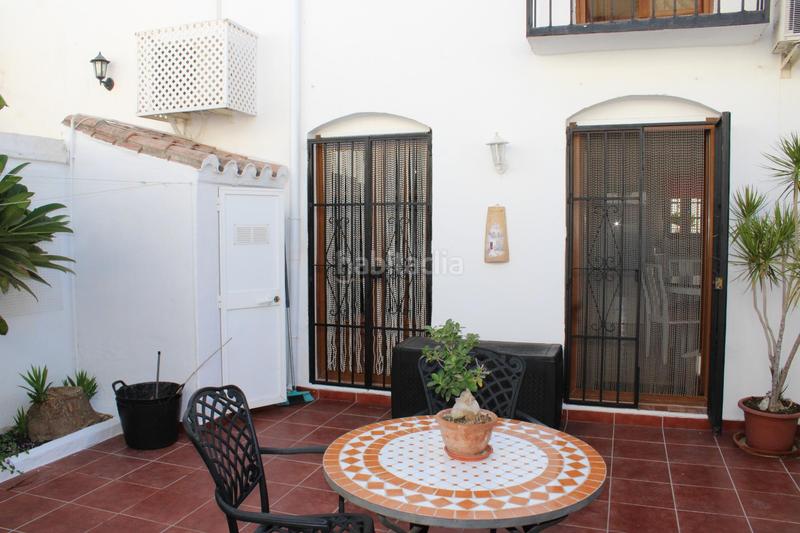 Foto dfa8d8aa-3ab9-4280-9b1c-acc5348df679. Casa adossada amb aparcament a Centro ciudad Fuengirola