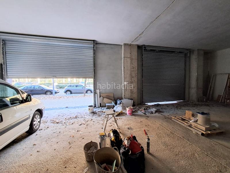 Foto 0cb7cdb0-4cf3-45ad-ab3e-f4baf74bd41e. Alquiler local comercial en carrer del riu güell 2 local comercial La Devesa en Girona