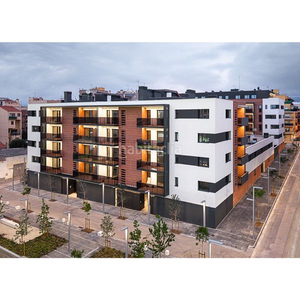 Foto 6d4f67e5-2817-4fe4-9067-17d30f8f8617. Ground floor in carrer de tetuan 87 in Centre Granollers