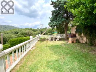 Haus in Caldes de Montbui. Fantástica casa con piscina y jardín rodeada de natura y tranqui