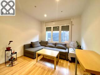 Etagenwohnung in La Teixonera. Piso reformado y exterior con un futuro sostenible en la teixone