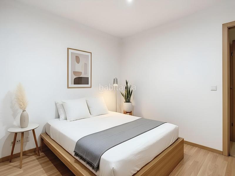 Foto 2d8a041d-cc98-462e-9858-93876317b47d. Etagenwohnung mit heizung in La Teixonera Barcelona