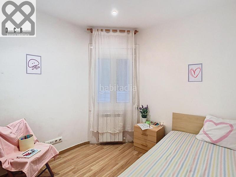 Foto 46607348-21d2-4027-9901-f25f25242bf0. Etagenwohnung mit heizung in La Teixonera Barcelona