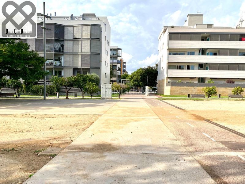 Foto 8b7281db-0f3c-4fa0-90e2-f2e7cbf909a7. Àtic amb calefacció aparcament a Centre-Can Nadal Sant Feliu de Llobregat