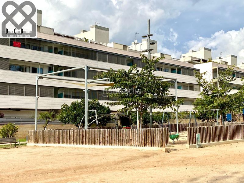Foto dea6ce16-d042-4e04-a812-e02dbfcdaefa. Àtic amb calefacció aparcament a Centre-Can Nadal Sant Feliu de Llobregat
