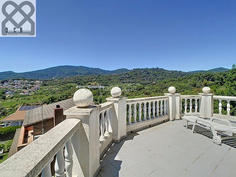 Foto f2a8d42e-a59b-4e2d-9c29-7b0f39d68e28. Casa amb calefacció aparcament piscina a Caldes de Montbui