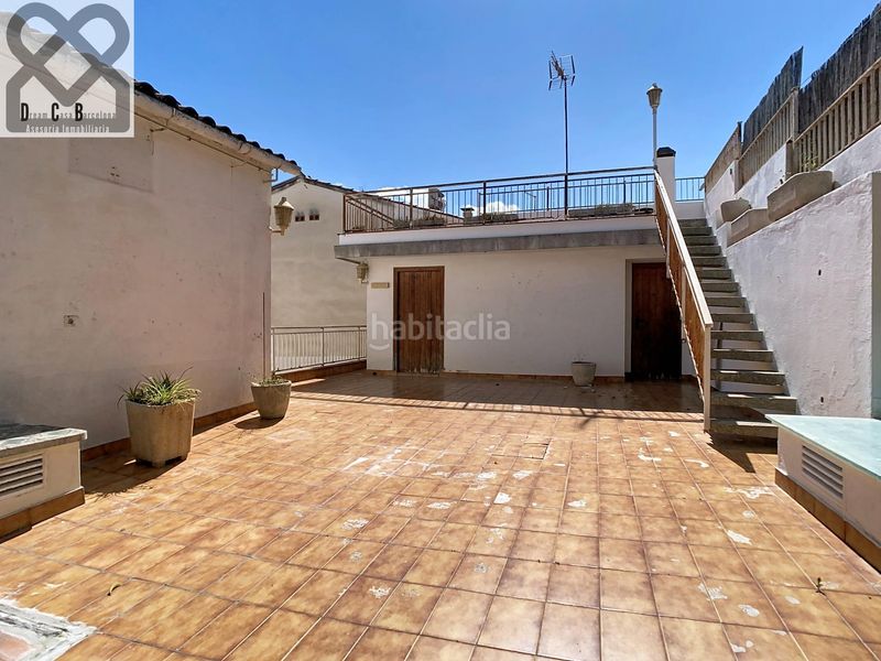 Foto 46f68835-f6b8-47ab-ac7c-203f31e4744f. Casa amb calefacció aparcament a Corbera de Llobregat