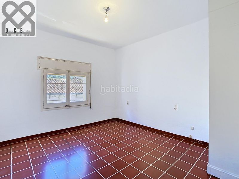 Foto 4b6b3dfa-6f12-48c6-8880-9b1ba94c86c4. Casa amb calefacció aparcament a Corbera de Llobregat