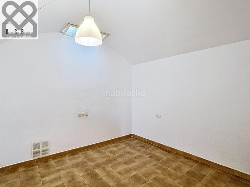Foto 4e034d5e-7868-4fcc-85b8-1332e6f679e9. Casa amb calefacció aparcament a Corbera de Llobregat