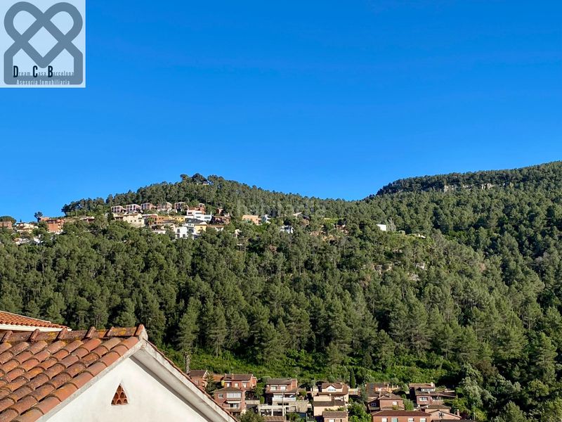 Foto 9f2b9ce1-b3f0-447d-9ea1-36f403ba3767. Casa amb calefacció aparcament a Corbera de Llobregat