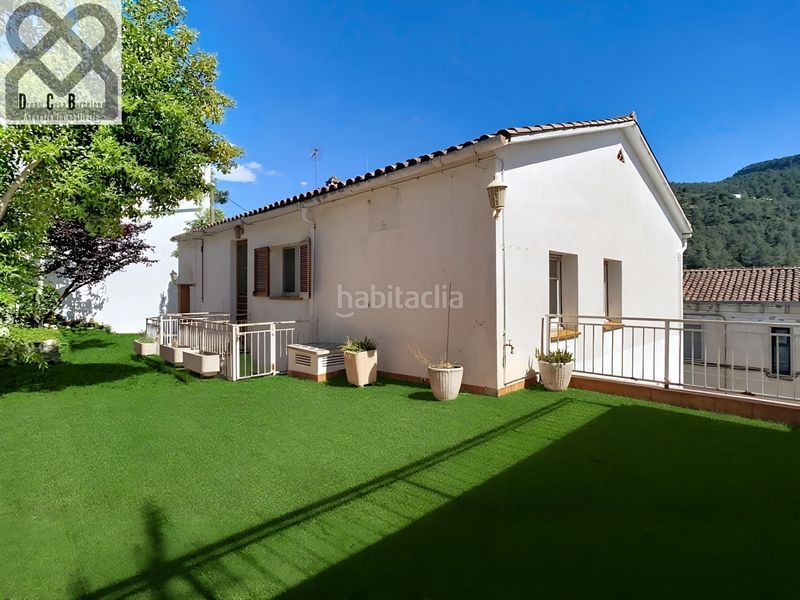 Foto a6be1c24-934d-4bf5-ba10-972ea6f7c144. Casa amb calefacció aparcament a Corbera de Llobregat