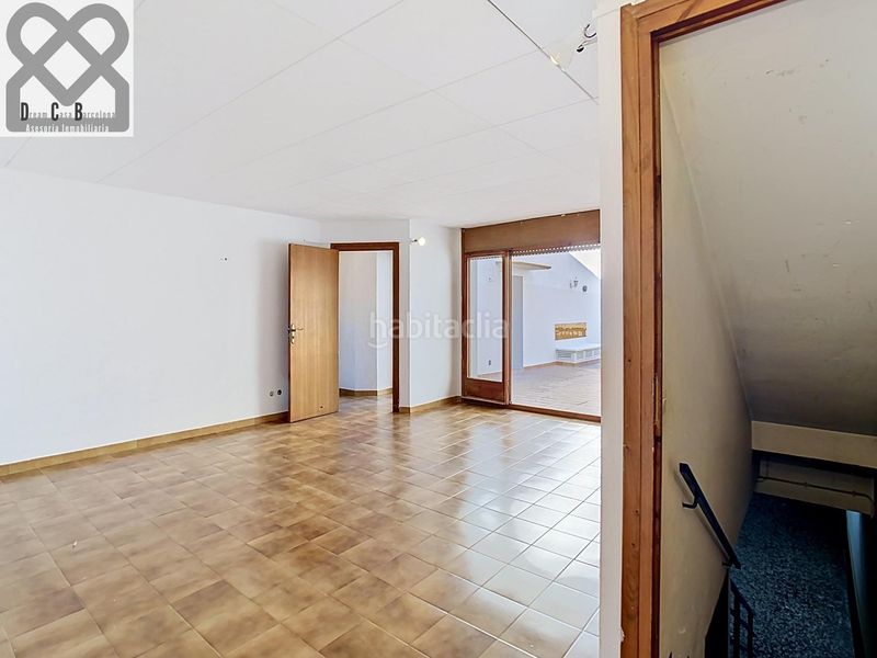 Foto b5cf2c3b-b397-40dd-8322-8a1d5509fe0f. Casa amb calefacció aparcament a Corbera de Llobregat
