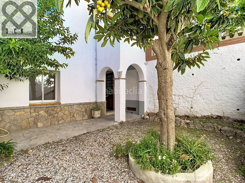 Foto cdbf9446-1b2b-420b-aafe-85bb214a7f33. Casa amb calefacció aparcament a Corbera de Llobregat