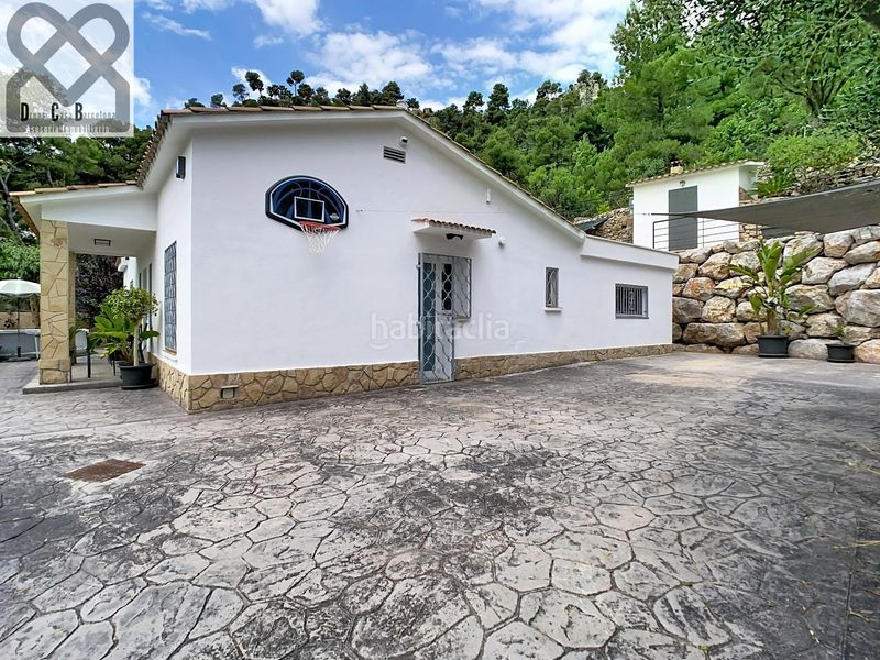 Foto 09cb287e-2e81-4253-9abc-e1739f393ab3. Casa amb calefacció aparcament a Corbera de Llobregat