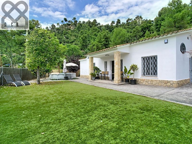 Foto 431473e9-8294-4921-9207-36a283786b05. Casa amb calefacció aparcament a Corbera de Llobregat