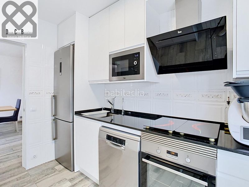 Foto bc0bfad1-fac3-4c99-9976-5f2316220050. Casa amb calefacció aparcament a Corbera de Llobregat