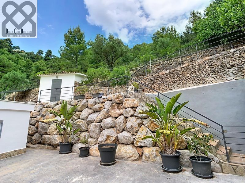 Foto eda51c68-ec46-4d0c-a952-566d04aea342. Casa amb calefacció aparcament a Corbera de Llobregat