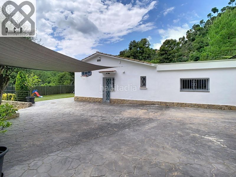 Foto f0f74991-3848-43c6-a73f-a1841f85b003. Casa amb calefacció aparcament a Corbera de Llobregat