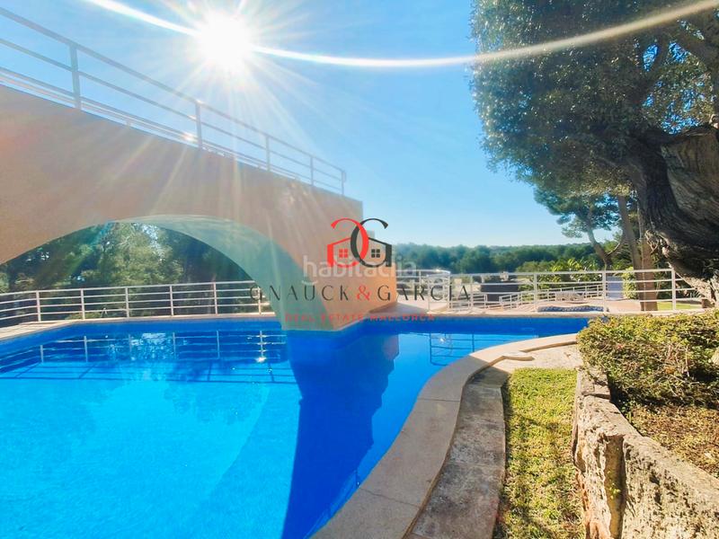 Foto 3a13b2b3-7c6a-42d9-993f-f96ad2b162f8. Planta baja apartamento con gran terraza en bendinat, en Calvià