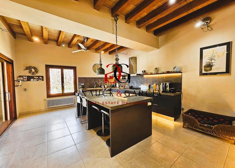 Foto 19c5c6c3-3172-42af-9841-a2d41ab18770. Chalet finca con gran piscina, cerca en venta en Santanyí