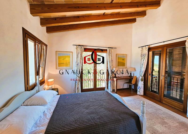 Foto a81d6ead-4506-4add-9c1b-0ab1d1034d5c. Chalet finca con gran piscina, cerca en venta en Santanyí