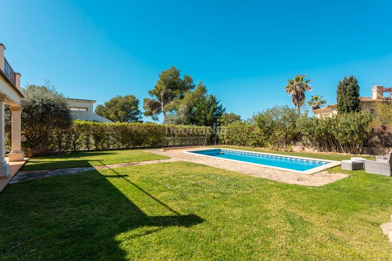 Foto a3465e0b-8d3b-4bad-b48a-420d8f30e466. Chalet con camino riscaldamento parcheggio piscina in Calvià