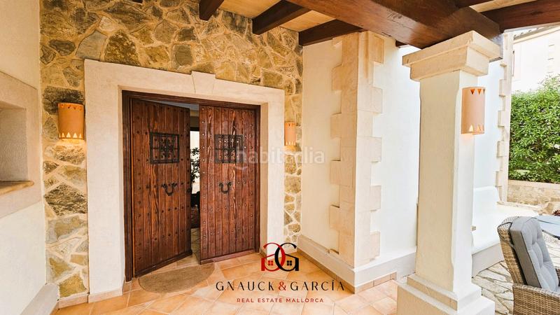 Foto cf6a178e-9fff-40d4-9a2f-9d836169fde1. Chalet con camino riscaldamento parcheggio piscina in Calvià