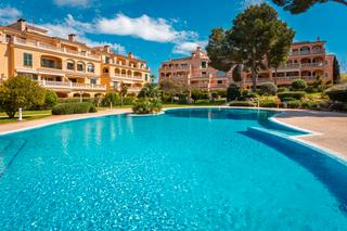 Penthouse  Carrer de la cega. Espectacular ático, con gran terraza en un complejo residencial