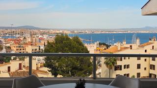 Penthouse  Carrer de jean batten. Ático reformado con increíbles vistas  sobre toda la bahia de  p