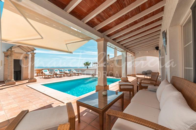 Foto a811682b-d038-4959-b6c1-dc256209f7e1. Chalet avec cheminée chauffage parking piscine dans Calvià