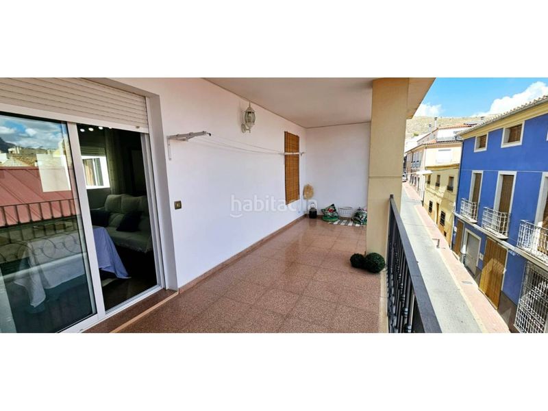 Foto 60ccd2ea-0322-44cc-a815-b1b391b6f708. Semi detached house in calle marchante 23 in Jumilla